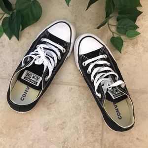 New Black Classic Lowtop Converse